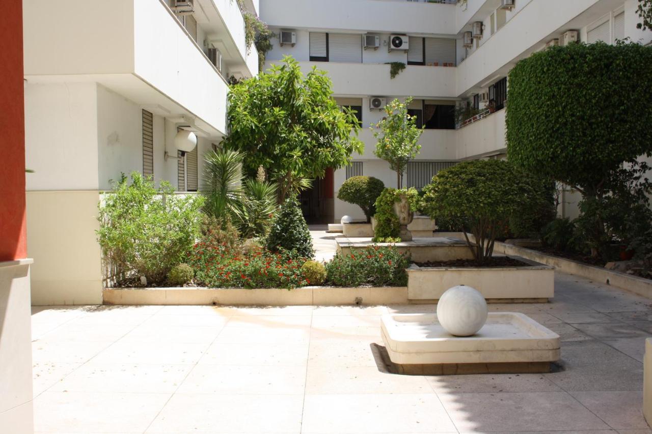 One-Bedroom Apartment Gravina 13