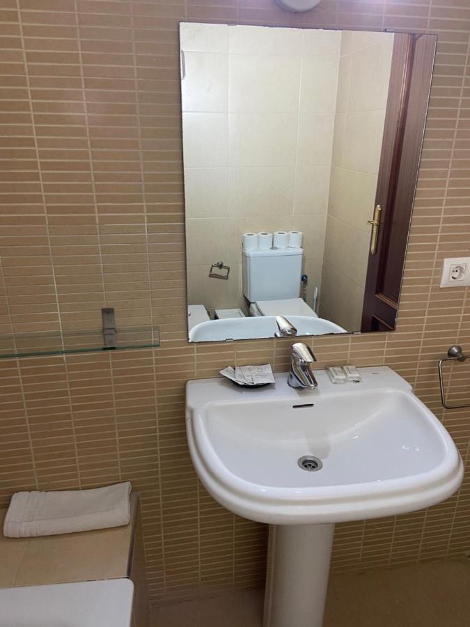 One-Bedroom Apartment Correduría 10